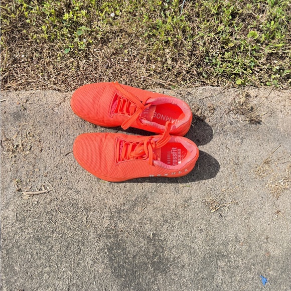 NOBULL unisex NEON Sneakers - Picture 4 of 5